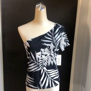 Guess black and white tees